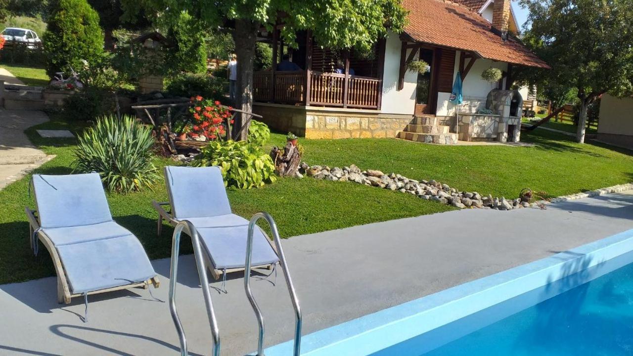 Seoski Turizam Melovic Rozanstvo Luaran gambar