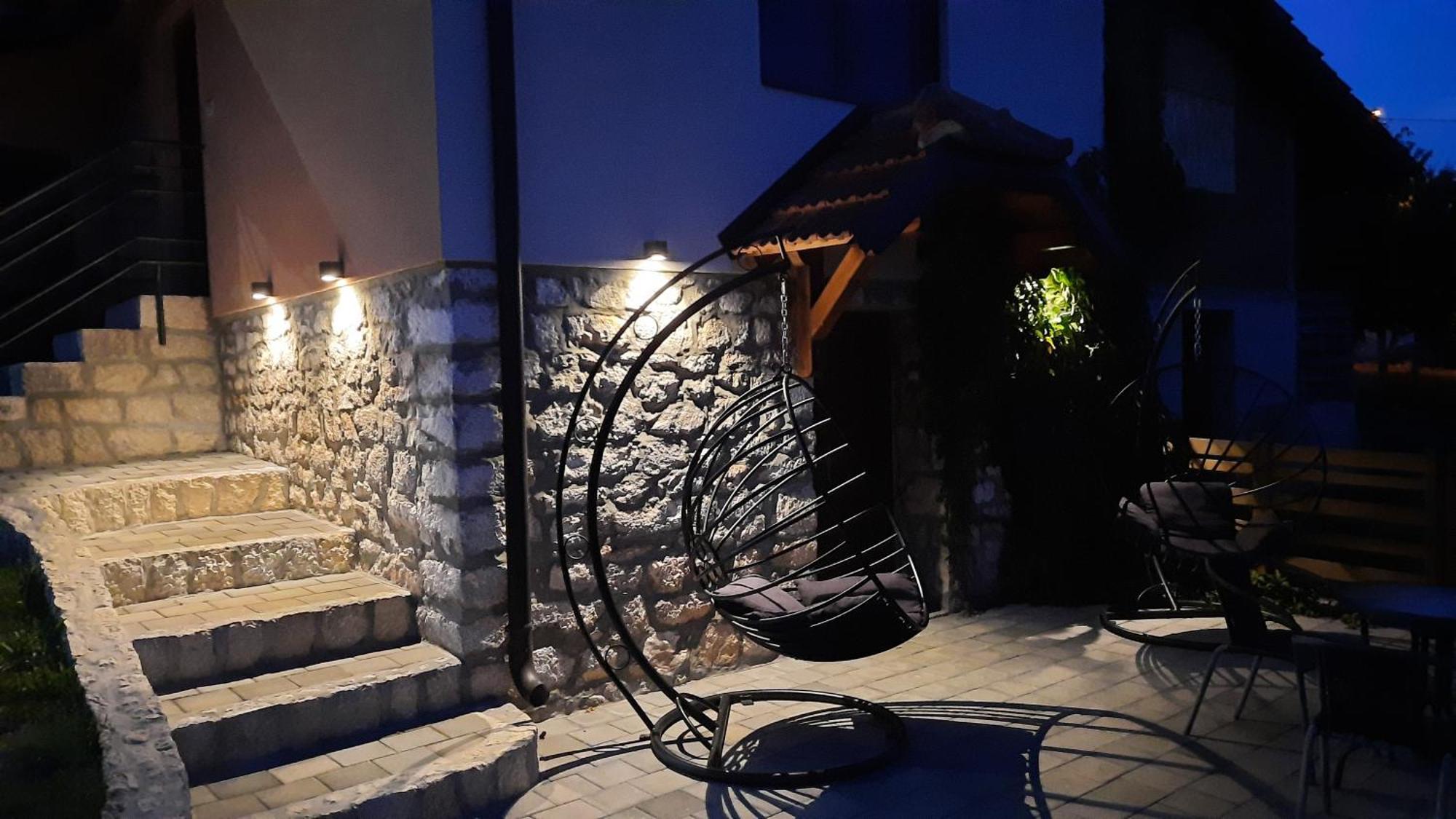 Seoski Turizam Melovic Rozanstvo Luaran gambar