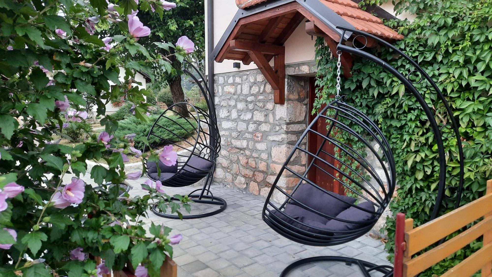 Seoski Turizam Melovic Rozanstvo Luaran gambar